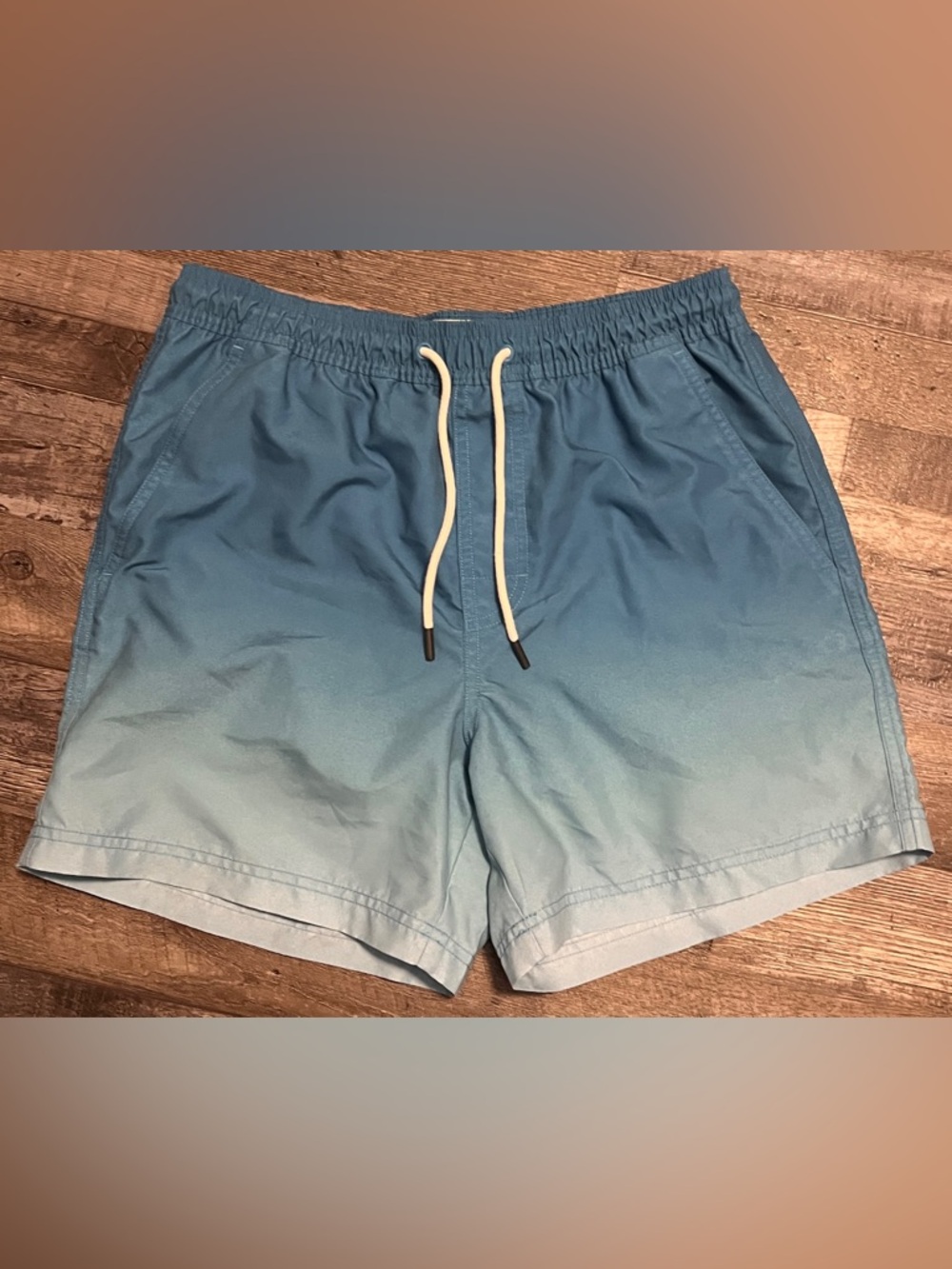 American Eagle Swim Trunk Blue Ombré
5"~Size Men's Small